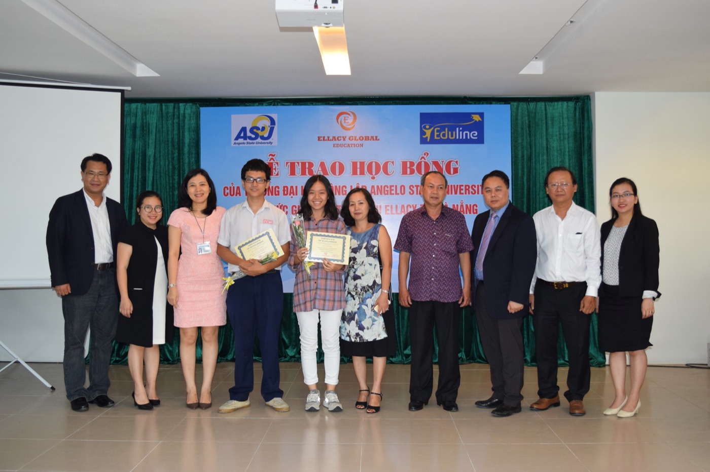 Lễ trao học bổng Angelo State University cho học sinh Ellacy